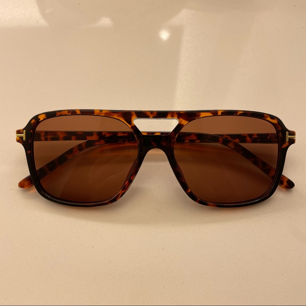 Squared Aviator Sunglasses